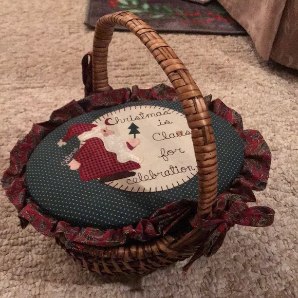 Rare Vintage 1970’s Hand woven Santa Basket - Picture 1 of 8